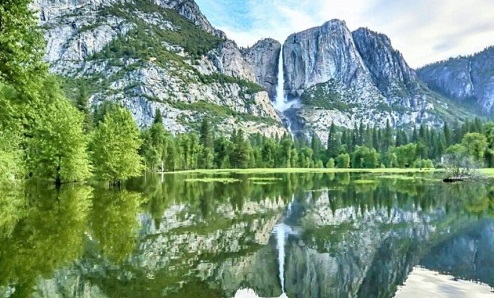 Top 10 Gorgeous Lakes in Yosemite USA